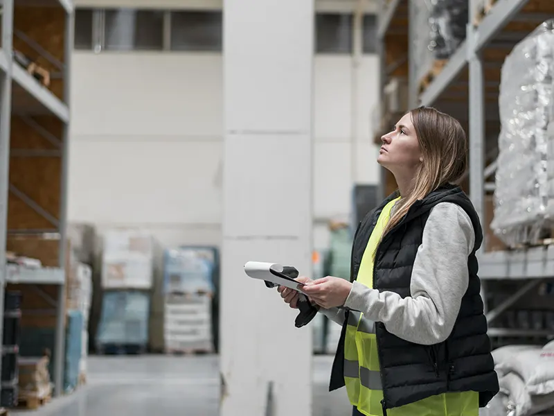 inteligencia-artificial Cómo la inteligencia artificial está transformando el sector logístico